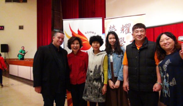 榮耀學校二11-講員與學員合照